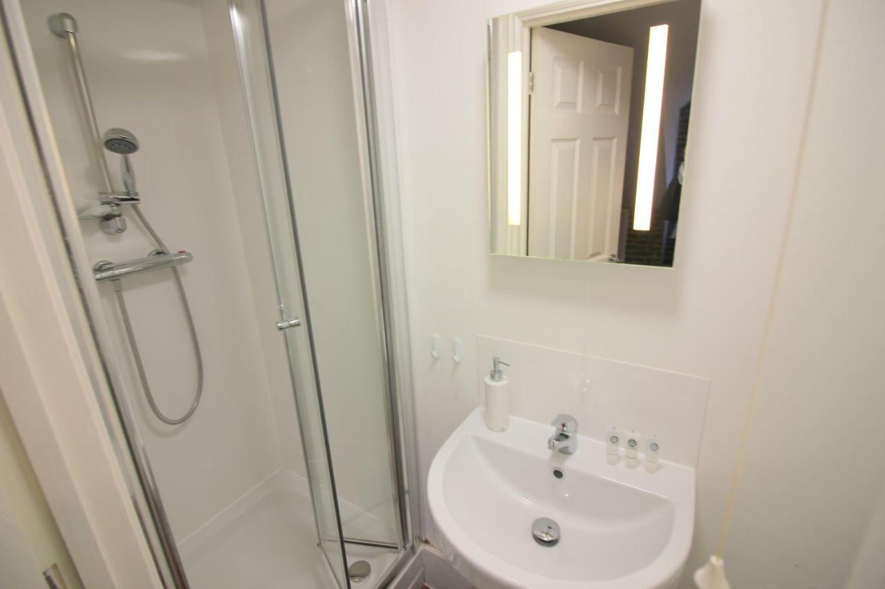Guest house Cambridge City Rooms By Payman Club